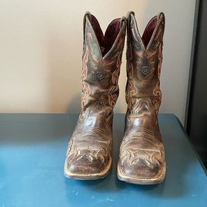 Artiat Cowboy Boots